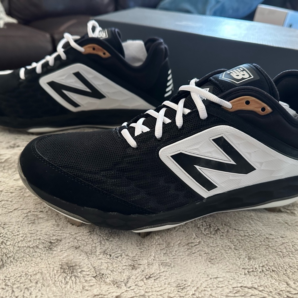 Men’s New Balance Baseball Cleats